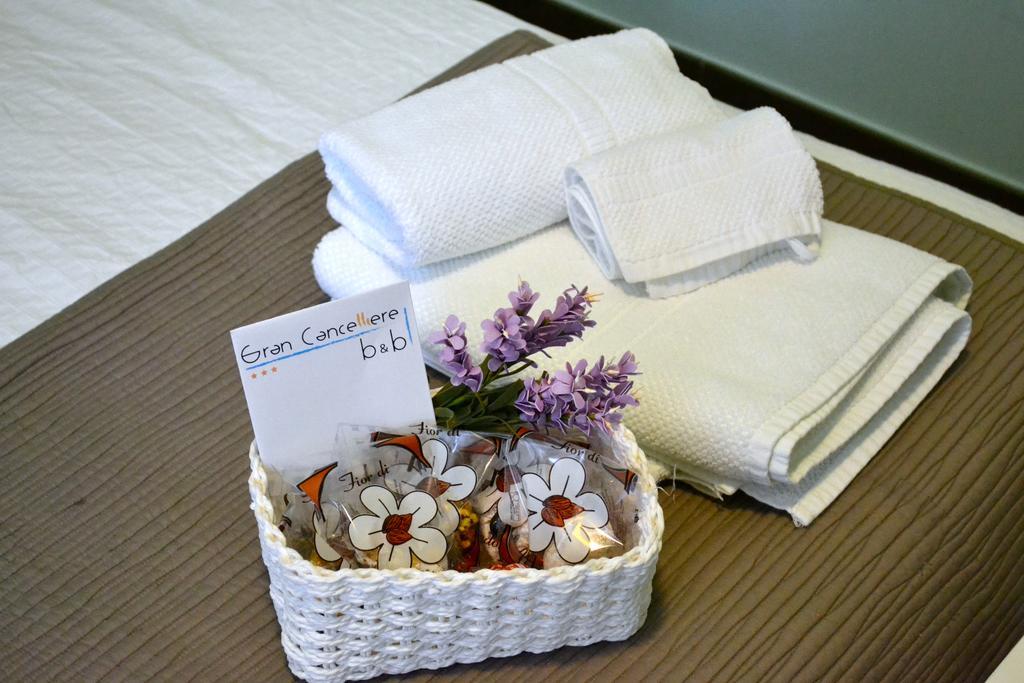 Gran Cancelliere B&B With Parking 팔레르모 외부 사진