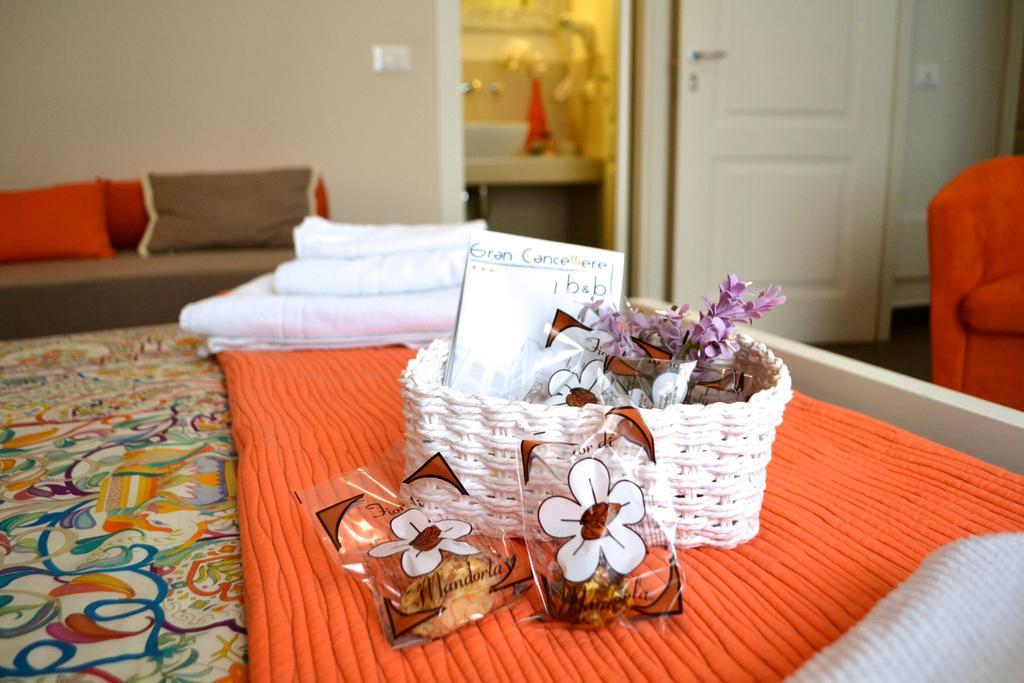 Gran Cancelliere B&B With Parking 팔레르모 외부 사진